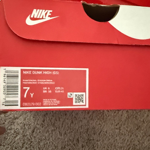 Nike Dunk High in Phantom Stadium Green worn before - Picture 6 of 6